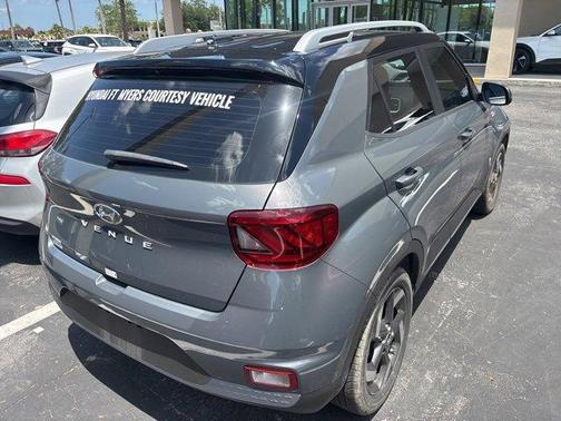 2024 Hyundai VENUE Limited