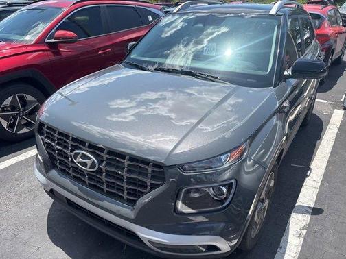 2024 Hyundai VENUE Limited