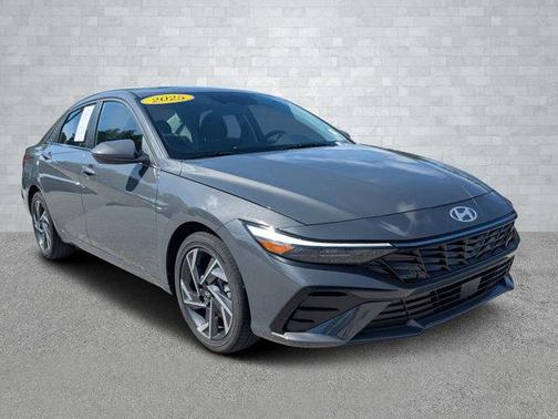 2025 Hyundai ELANTRA SEL Convenience
