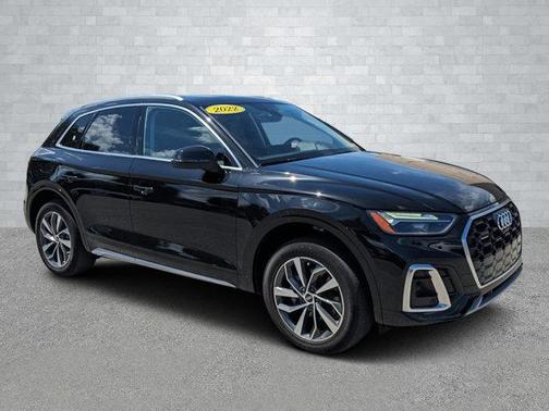 2022 Audi Q5 45 S line Premium Plus