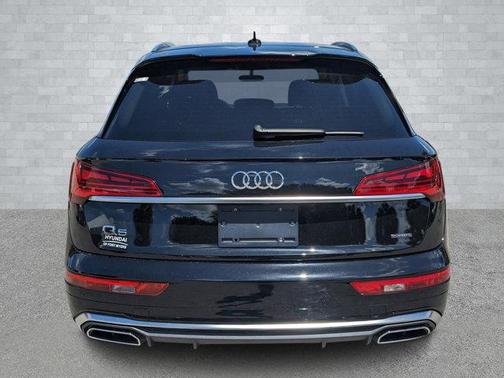 2022 Audi Q5 45 S line Premium Plus