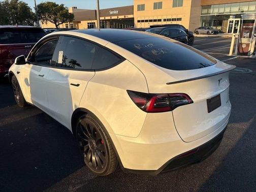 2023 Tesla Model Y Performance