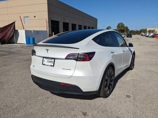 2023 Tesla Model Y Performance
