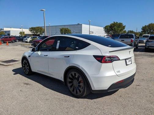 2023 Tesla Model Y Performance
