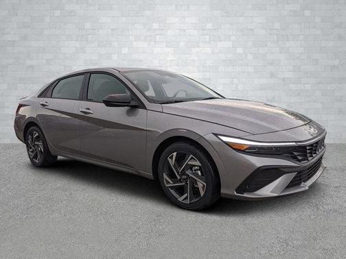 2025 Hyundai ELANTRA HEV SEL Sport