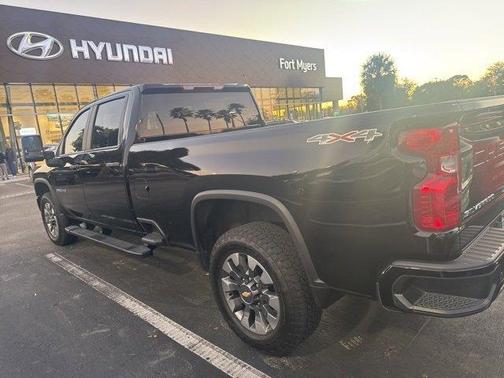 2024 Chevrolet Silverado 2500 Custom