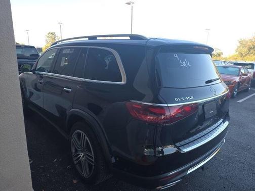 2025 Mercedes-Benz GLS 450 4MATIC