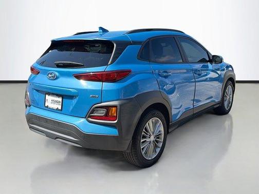 2020 Hyundai KONA SEL Plus