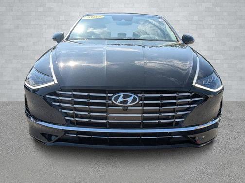 2020 Hyundai SONATA Hybrid Limited