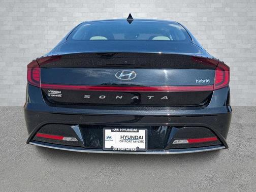 2020 Hyundai SONATA Hybrid Limited