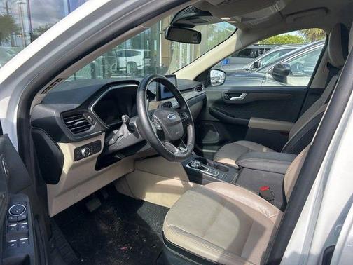 2020 Ford Escape Titanium Hybrid