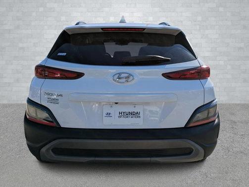 2022 Hyundai KONA SEL
