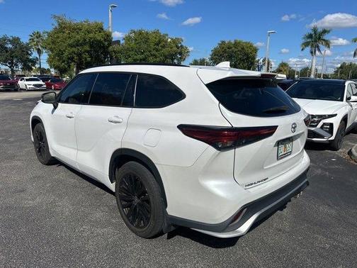 2023 Toyota Highlander XSE