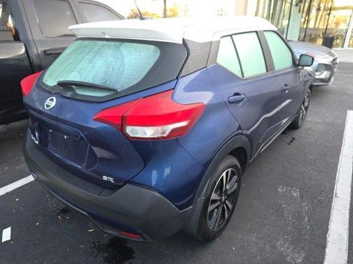 2019 Nissan Kicks SR