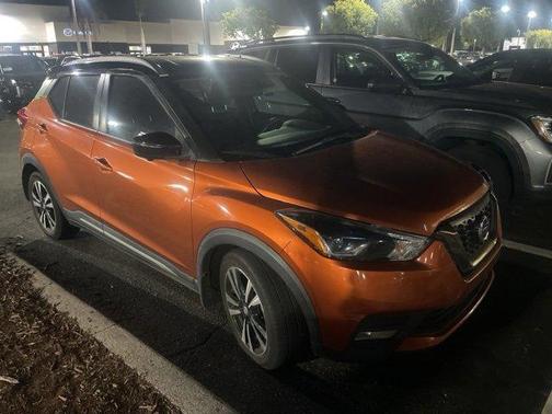 2020 Nissan Kicks SR