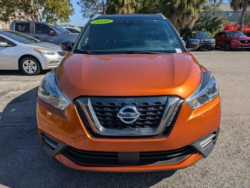 2020 Nissan Kicks SR