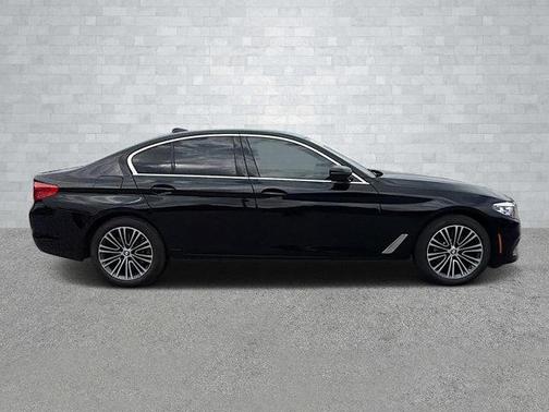 2020 BMW 530 i