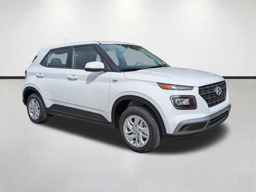 Lunar White 2026 Hyundai VENUE SE