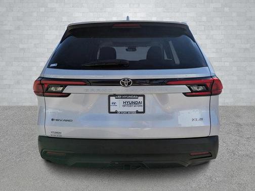 2024 Toyota Grand Highlander Hybrid XLE