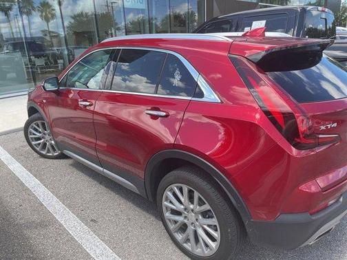 2021 Cadillac XT4 Premium Luxury