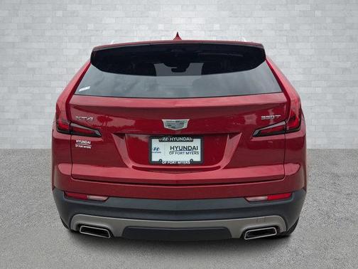 2021 Cadillac XT4 Premium Luxury