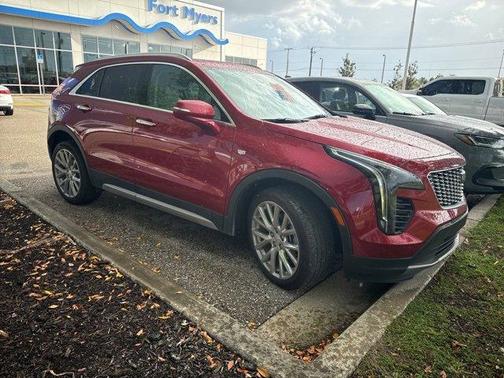 2021 Cadillac XT4 Premium Luxury