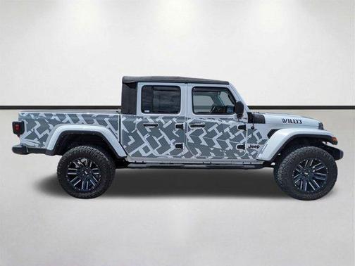 Bright White Clearcoat 2021 Jeep Gladiator Sport