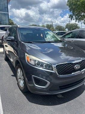 2017 Kia Sorento LX