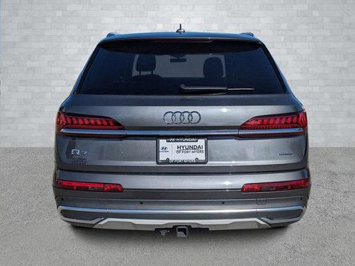 2021 Audi Q7 55 Premium Plus