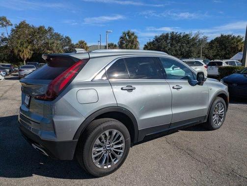2025 Cadillac XT4 Premium Luxury