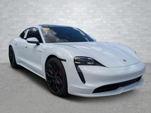 2022 Porsche Taycan Base