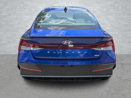 2025 Hyundai ELANTRA HEV SEL Sport