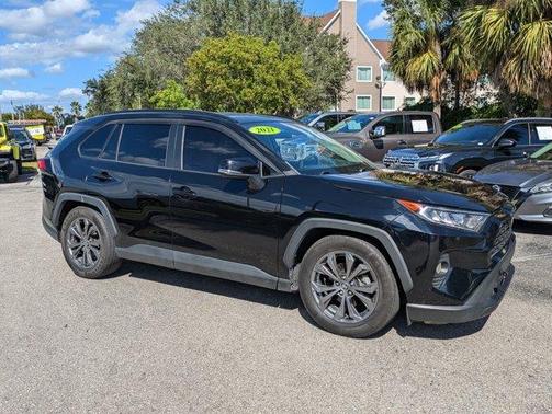 2021 Toyota RAV4 XLE
