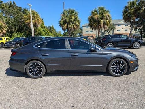 2021 Hyundai SONATA Limited