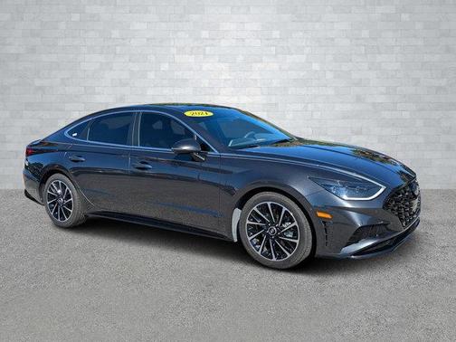 2021 Hyundai SONATA Limited