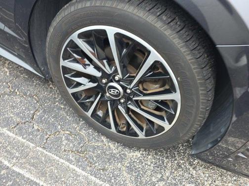 2021 Hyundai SONATA Limited