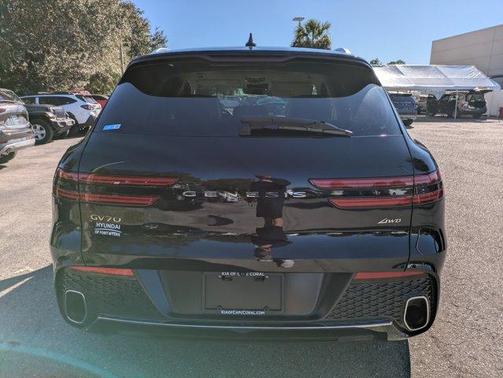 2022 Genesis GV70 2.5T
