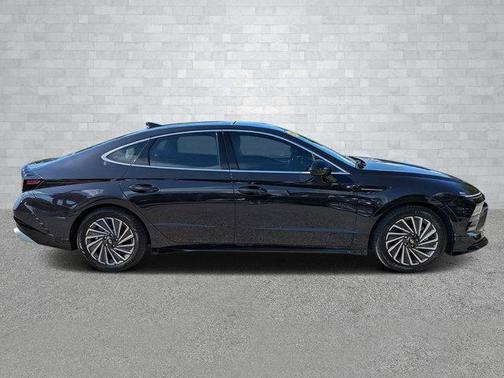 2024 Hyundai SONATA Hybrid SEL