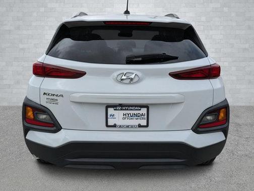 2021 Hyundai KONA SEL