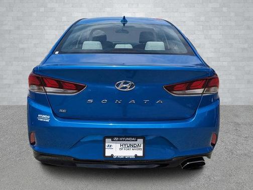 2018 Hyundai SONATA SE