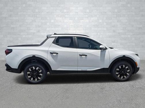 2025 Hyundai SANTA CRUZ SEL Activity