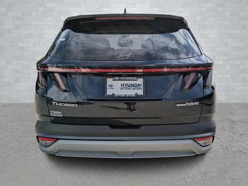 2025 Hyundai TUCSON Hybrid Limited