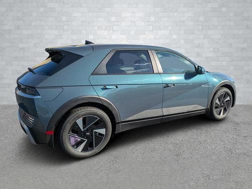 2026 Hyundai IONIQ 5 SE