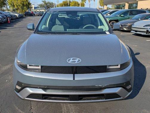 2026 Hyundai IONIQ 5 SE