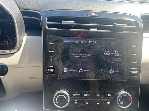 2022 Hyundai TUCSON SE