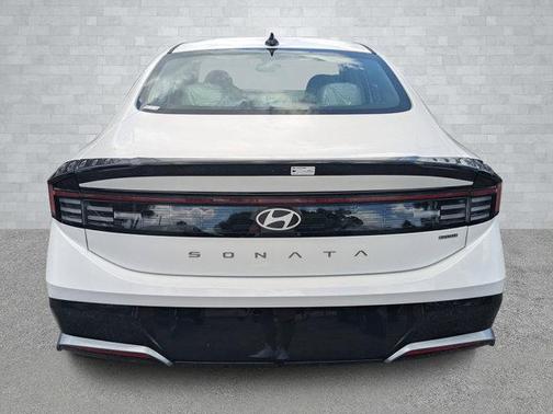 2025 Hyundai SONATA Hybrid SEL