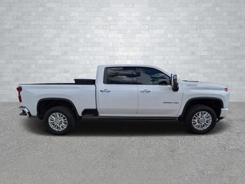2022 Chevrolet Silverado 2500 High Country