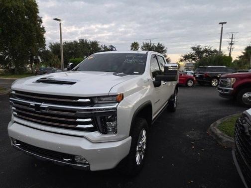 2022 Chevrolet Silverado 2500 High Country
