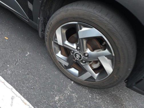 2022 Hyundai VENUE SEL