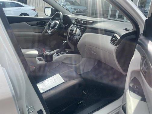 2017 Nissan Rogue Sport S